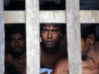 Austrália manteve grupo de imigrantes detido um mês em alto mar - TVI