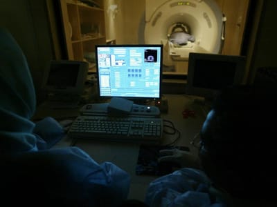 Doentes do SNS esperam 16 meses por ressonância magnética - TVI
