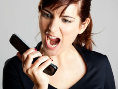Qual o pior? 80 mil queixas nas telecomunicações - TVI