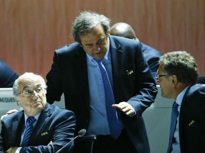 Platini: «Blatter é o maior egoísta que já vi na vida» - TVI