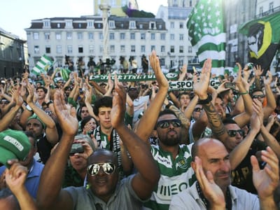 EM DIRETO: Sporting vai ser recebido nos Paços do Concelho - TVI