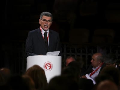 António Capucho com "plena confiança" em Costa - TVI