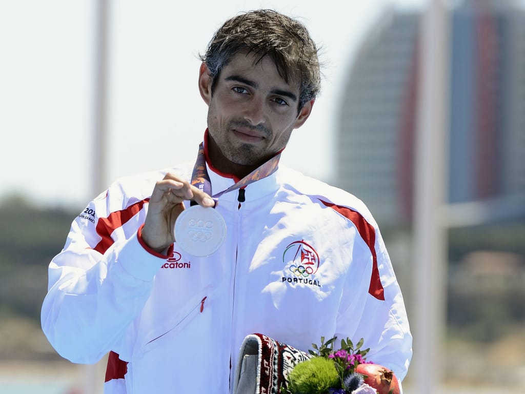 João Silva medalha de prata no triatlo nos Jogos Europeus
