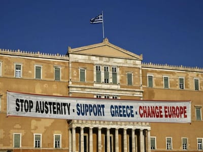 Transportes gratuitos em Atenas durante uma semana - TVI