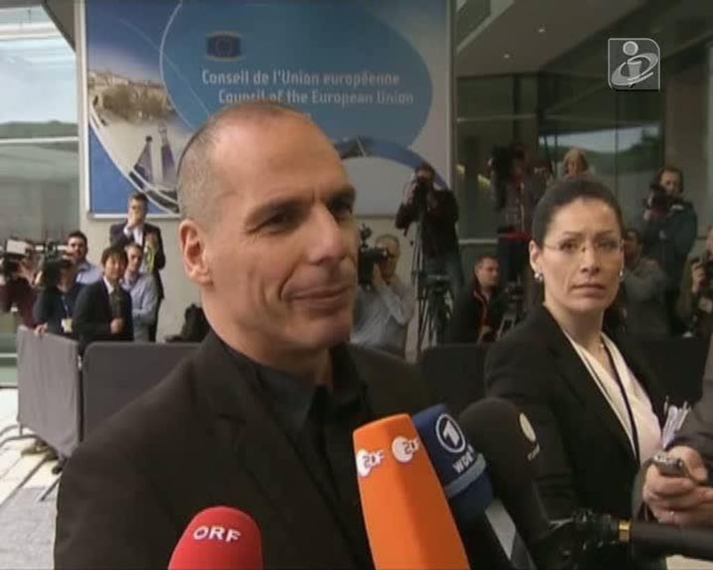 Varoufakis diz que pretende chegar a um consenso efetivo no Eurogrupo