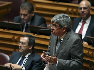 Ferro Rodrigues disponível para a presidência da Assembleia da República - TVI