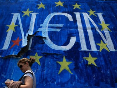 Bruxelas garante que troika não controla finanças da Grécia - TVI