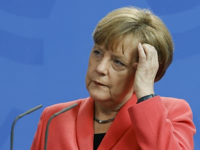 Merkel não vai alterar políticas de acolhimento de refugiados - TVI