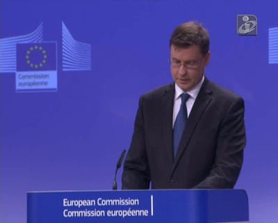 Bruxelas aguarda mandato do Eurogrupo para negociar com Atenas - TVI