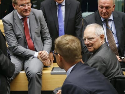 Acordo com Grécia tem de passar por seis parlamentos - TVI