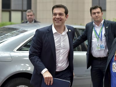 Acordo provoca demissão no governo grego - TVI