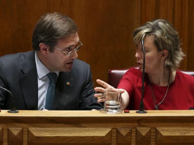 Bruxelas espera pelo Orçamento para avaliar situação portuguesa - TVI