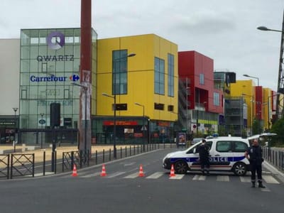 França: homens armados tomaram de assalto loja da Primark - TVI