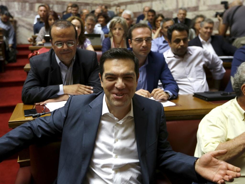 Parlamento grego discute as medidas impostas pelos credores [Reuters]