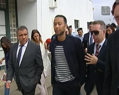John Legend na prisão de Santa  Cruz do Bispo - TVI