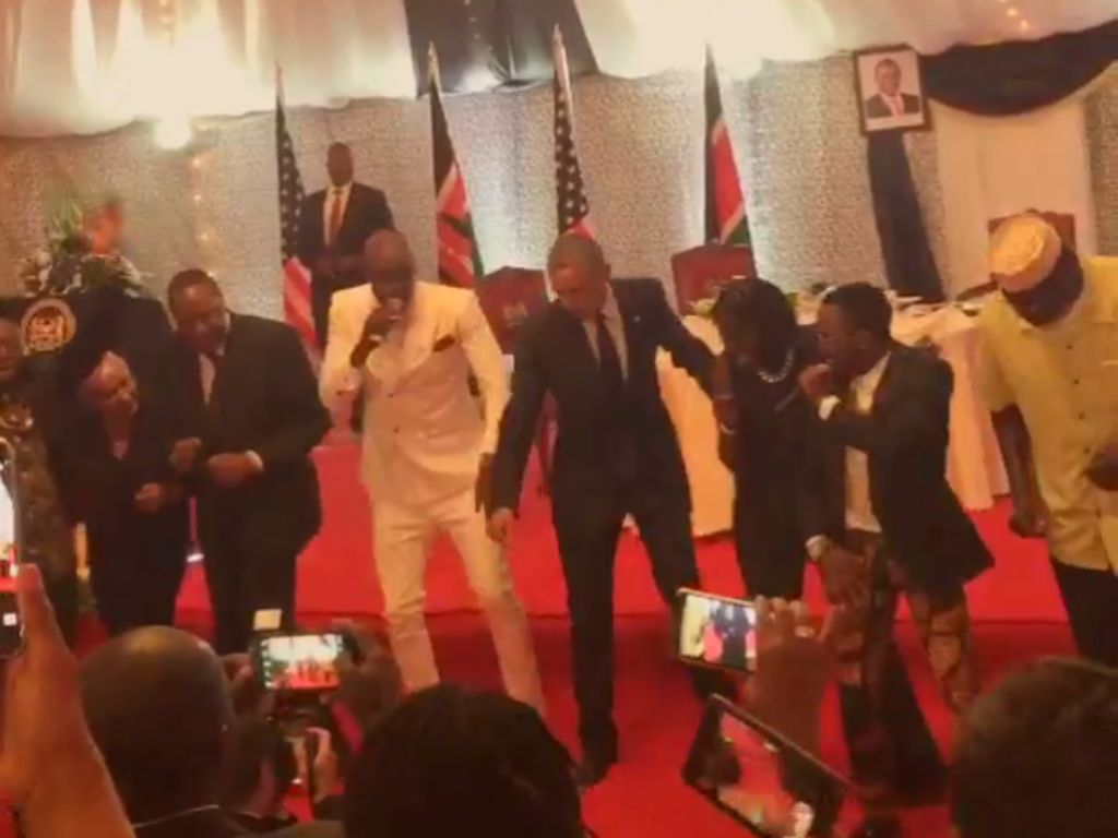 Barack Obama dança "Gangman Style queniano"