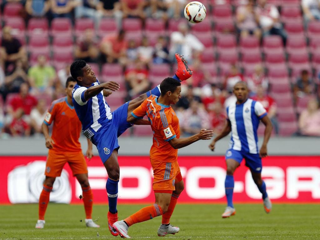 FC Porto-Valencia (Reuters)