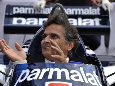 Piquet acusado de racismo por comentário sobre Lewis Hamilton - TVI