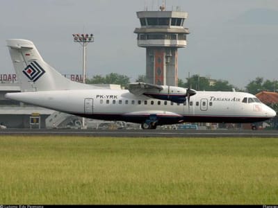 Desapareceu um avião indonésio, buscas suspensas - TVI