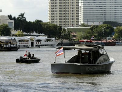 Naufrágio de barco turístico na Tailândia faz cinco mortos - TVI