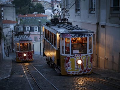 Jornal oficial chinês descreve Lisboa como uma "cidade para apaixonados" - TVI