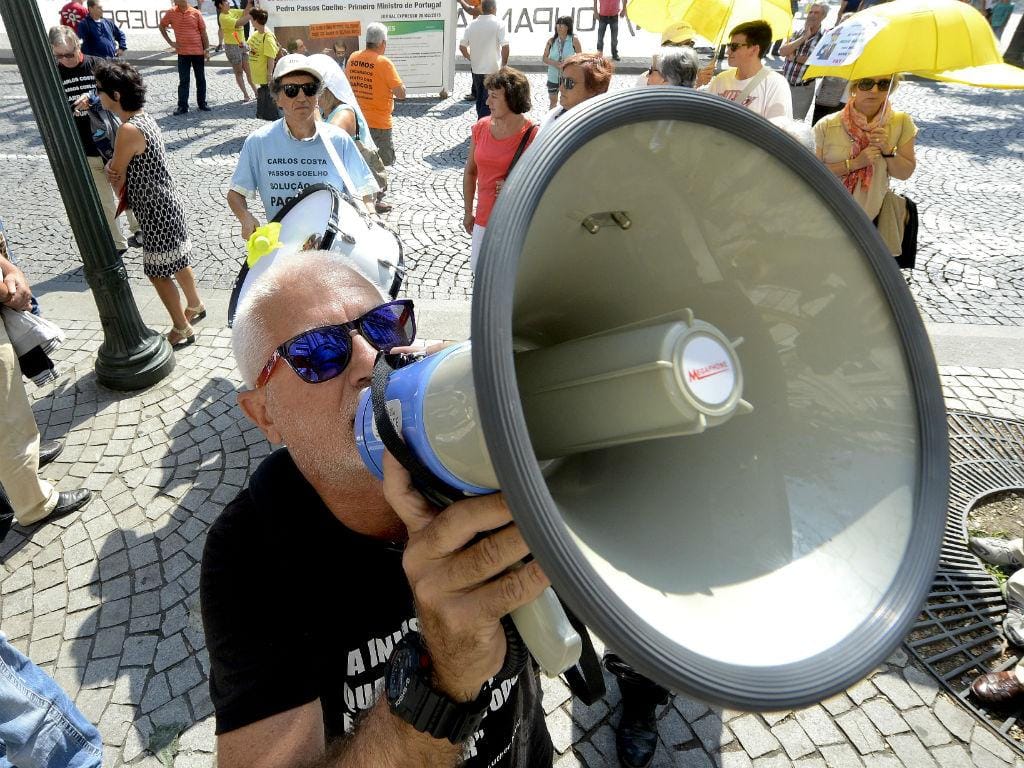 Manifestação dos lesados do BES no Porto