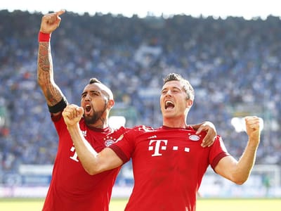Alemanha: Lewandowski marca dois e passa os 100 na Bundesliga - TVI