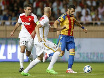 LC, play-off: Valencia passa no Monaco (2-1) e faz história - TVI