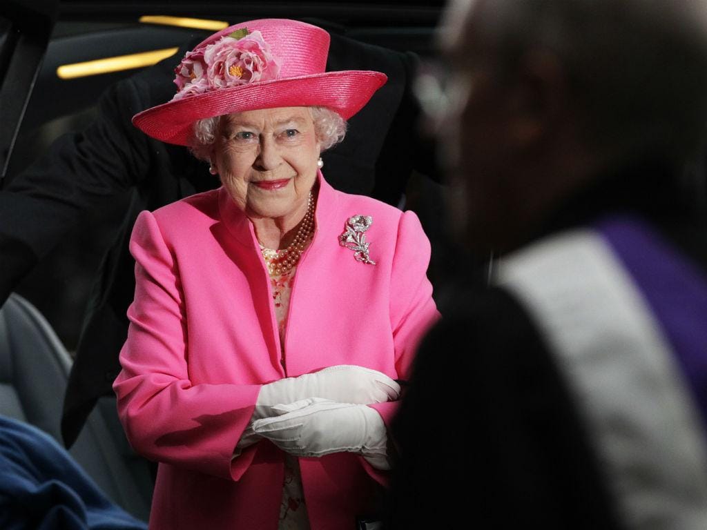 Os icónicos chapéus da Rainha de Inglaterra [Foto: Reuters]