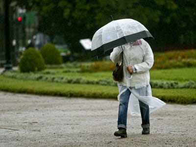 Mais chuva e ventos fortes até sexta-feira - TVI