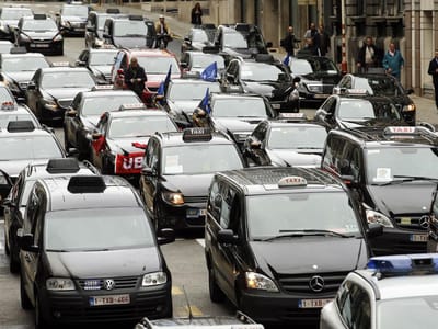 PSP aconselha uso de transportes públicos durante protesto dos taxistas - TVI