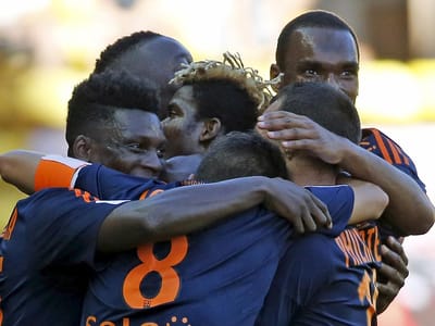 França: Lorient de Cafú vence e sai do último lugar - TVI