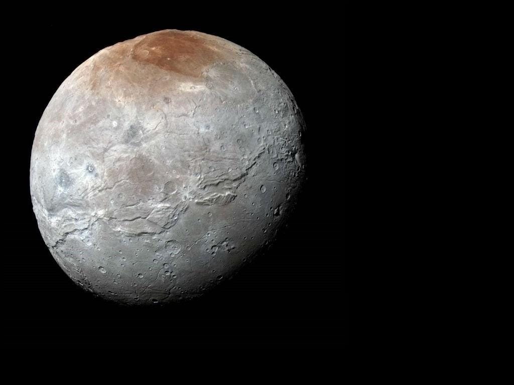 Nasa revela imagens da maior lua de Plutão