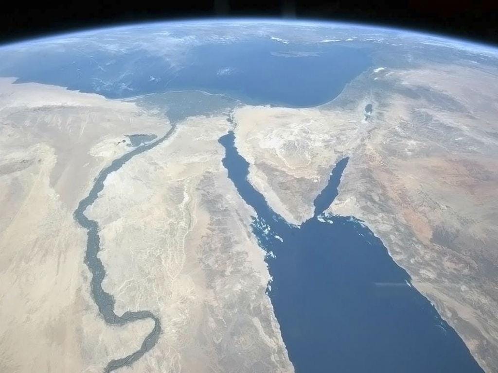 O rio Nilo e a Península de Sinai, Egito