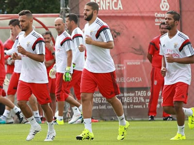 Benfica: Lage chama Taarabt antes da receção ao Galatasaray - TVI