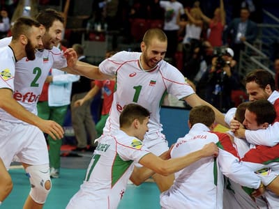 Itália-Eslovénia e Bulgária-França nas meias-finais do Europeu de voleibol - TVI