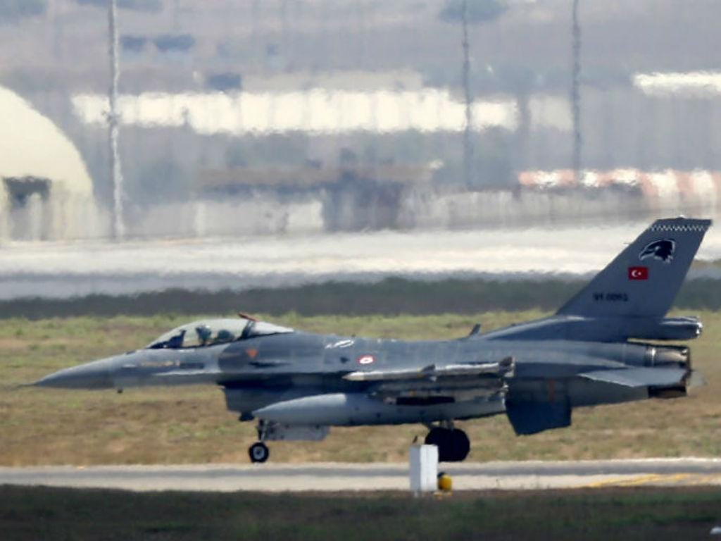 F-16 da força aérea da Turquia
