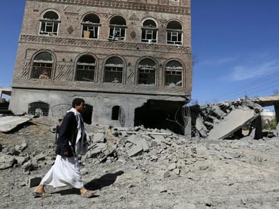 Mais de 40 mortos em atentado no Iémen - TVI