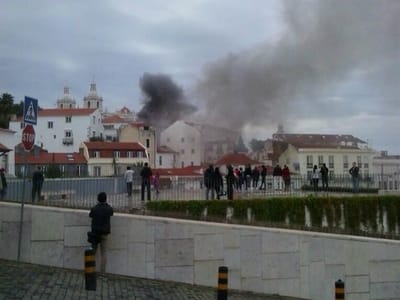Incêndio em prédio devoluto em Lisboa - TVI