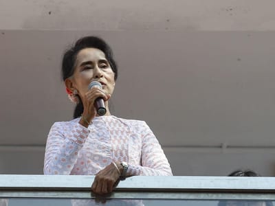 Amnistia Internacional retira prémio a Aung San Suu Kyi - TVI