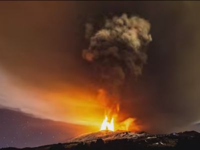 Vulcão mais alto da Europa entra em erupção - TVI