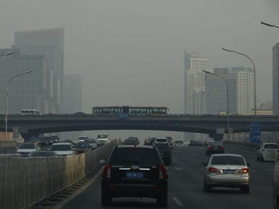 Poluição: mais uma cidade chinesa em alerta vermelho - TVI