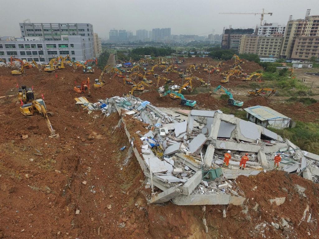 China: equipas descobrem primeiro cadáver  dois dias após acidente