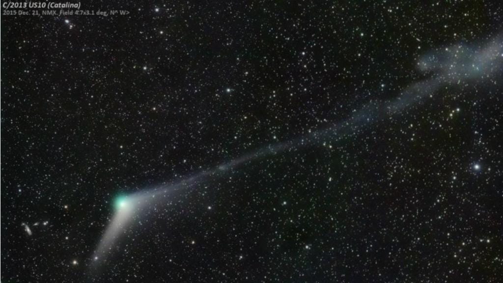 Fotografia do cometa Catalina a 21 de Dezembro de 2015 (NASA)