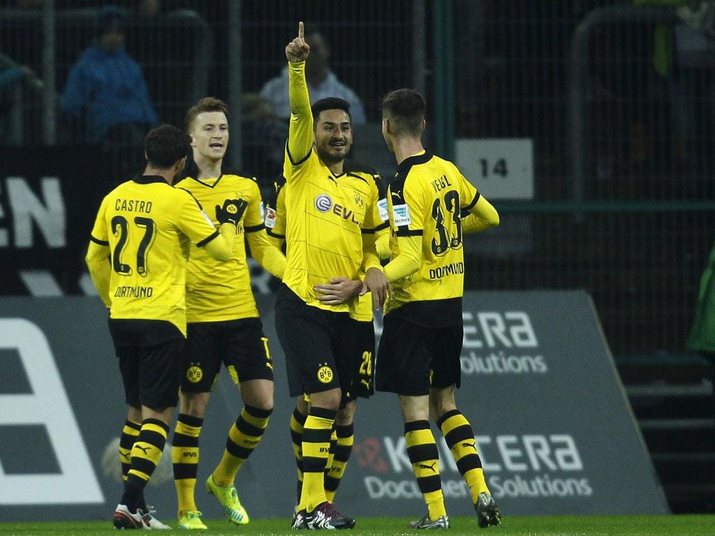 Monchengladbach-Dortmund (Reuters)