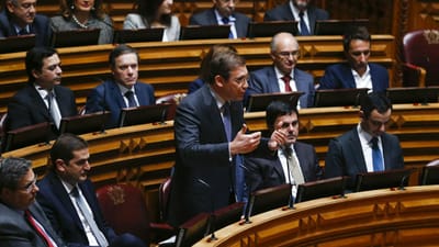 PSD quer ministro no Parlamento para explicar negócio da TAP - TVI