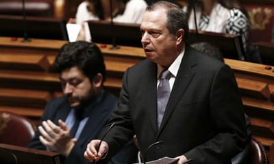 PS aponta "falta de confiança" no Banco de Portugal - TVI