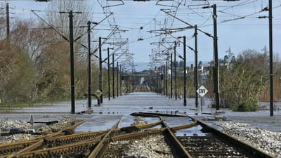 Circulação de comboios afetada na linha do Norte - TVI