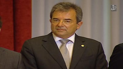 Administrador da supervisão no Banco de Portugal pede a demissão - TVI
