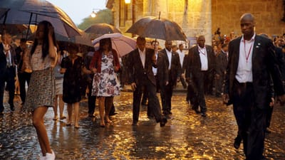 Obama passeia com a família em Havana - TVI
